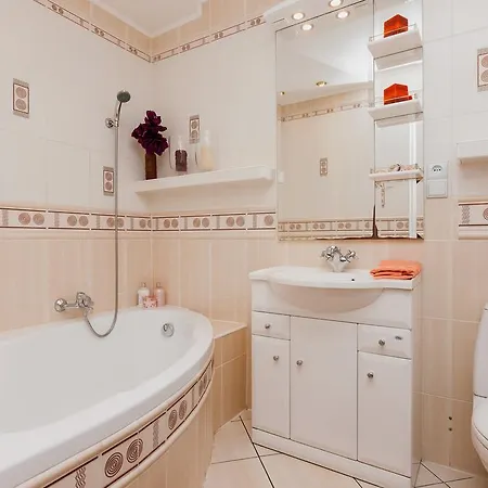 公寓 Apartament Na Starowce